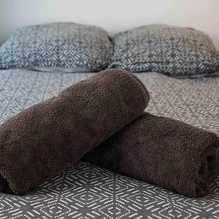 Cosy/parking/jardin Апартаменты