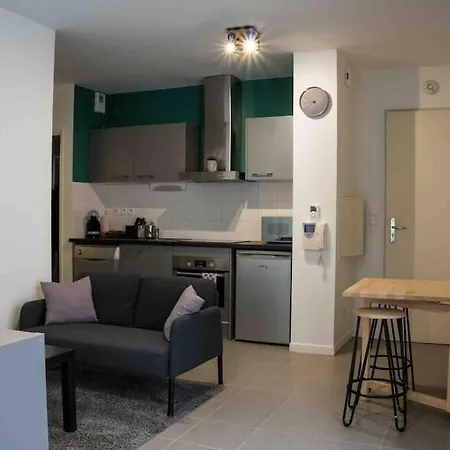 Cosy/parking/jardin Апартаменты *